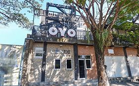 Hotel O Candi Residence